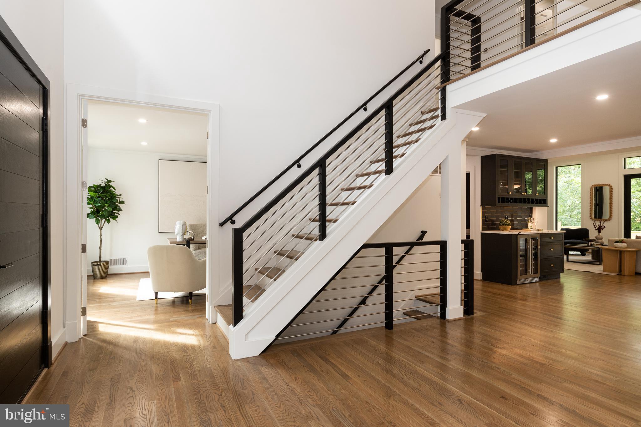 2664 Marcey Road Arlington, VA 22207 - Photo 5 of 62