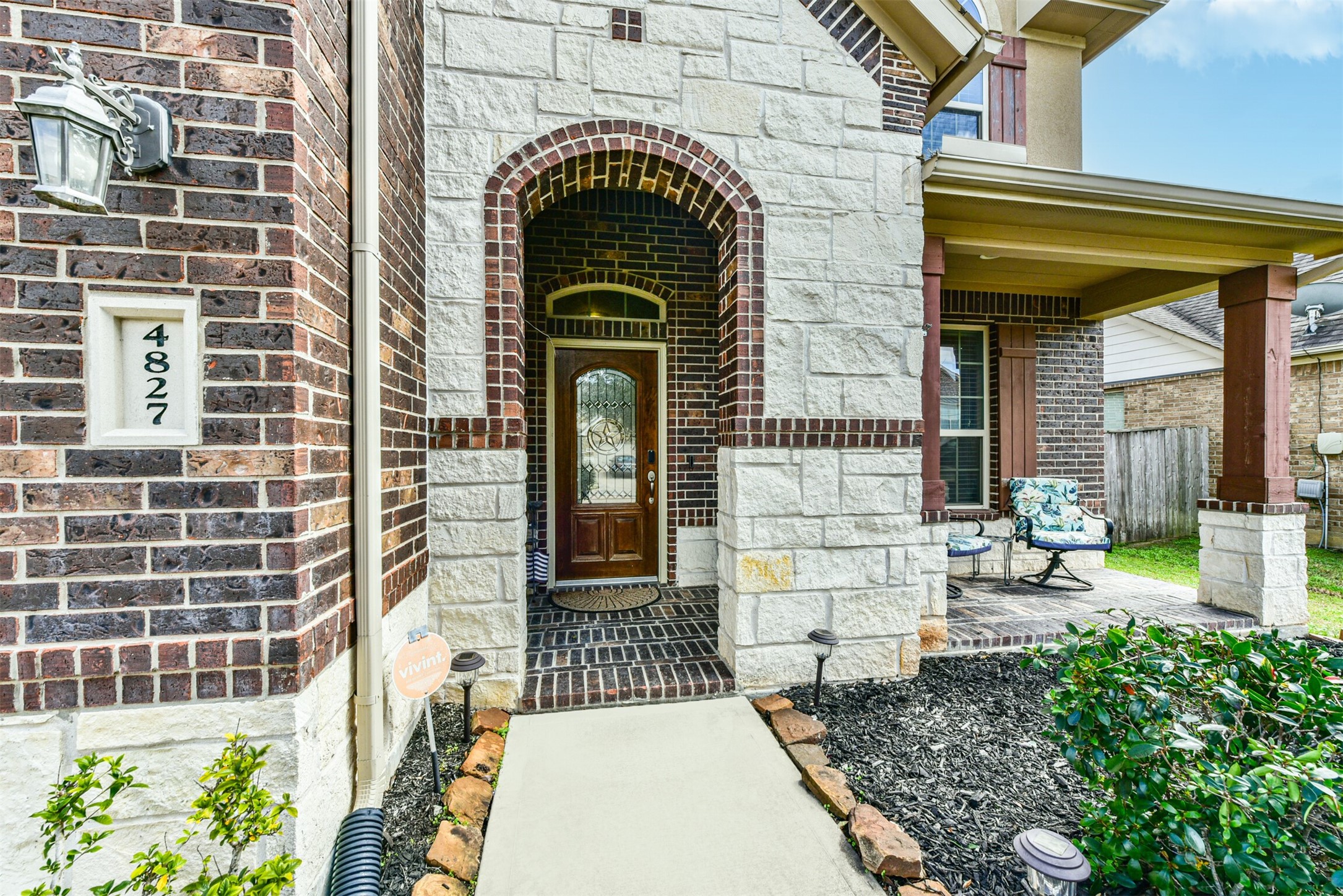 4827 Oak Rambling Drive Katy, TX 77494 - Photo 2 of 45