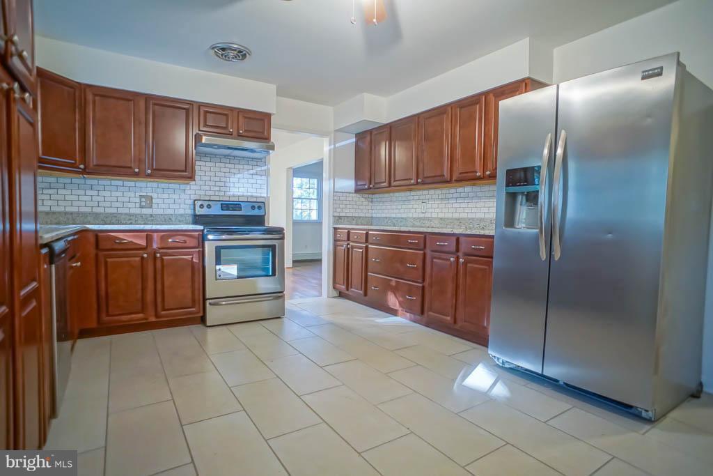 13555 Highland Road Clarksville, MD 21029 - Photo 4 of 16 Gallery Image 4