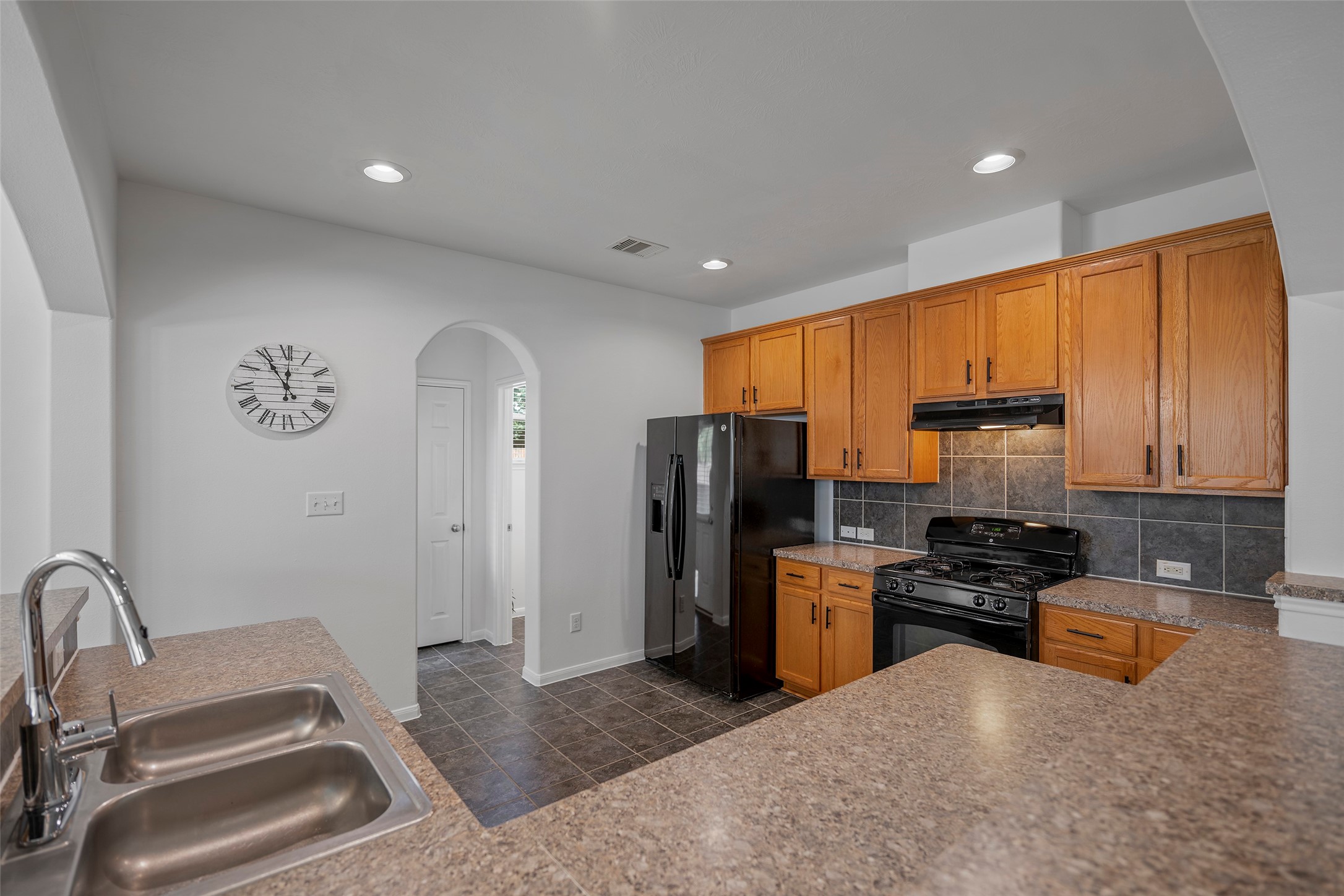 10519 Day Trail Lane Spring, TX 77379 - Photo 6 of 36 Kitchen