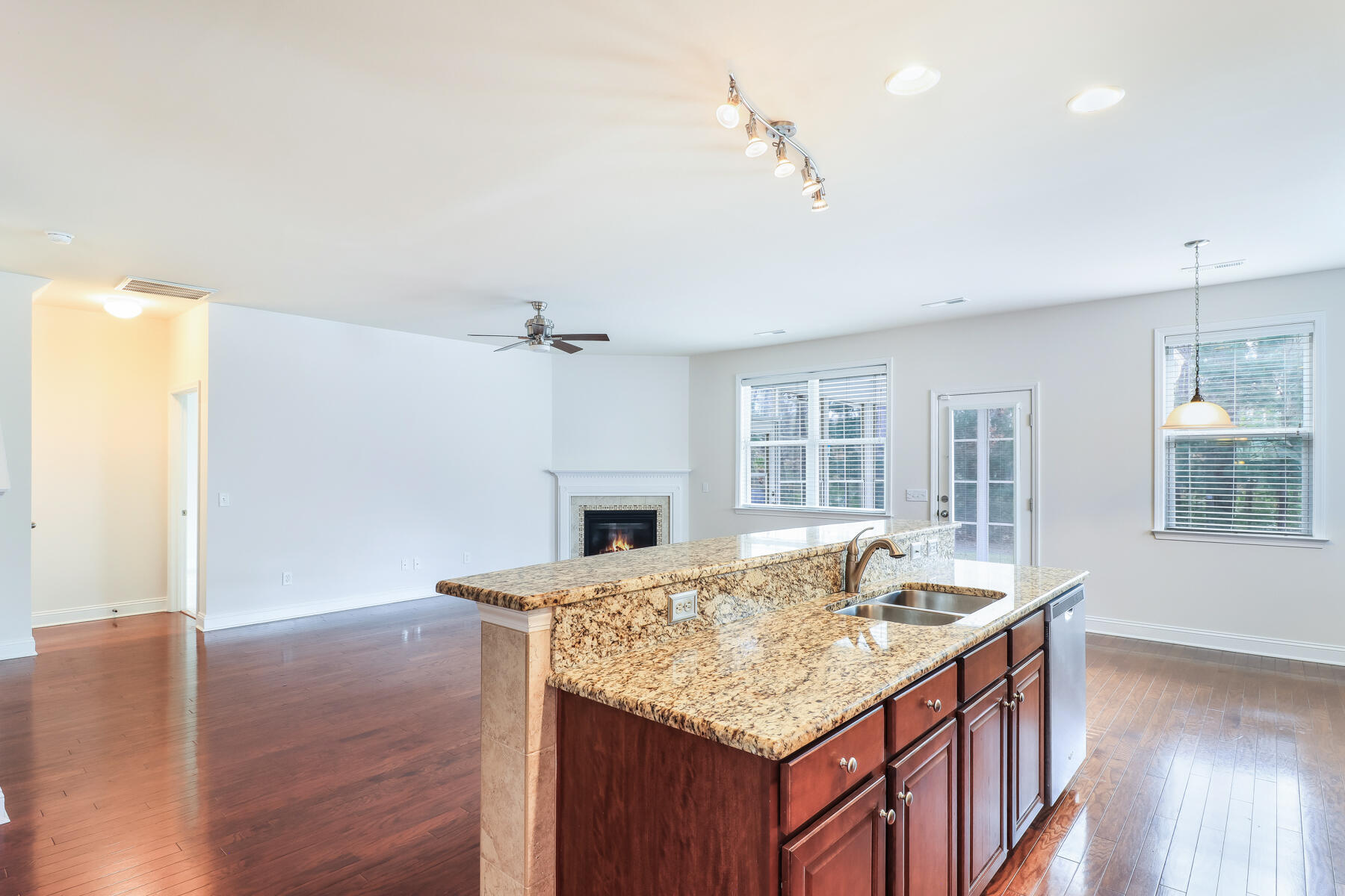 3274 Conservancy Lane Charleston, SC 29414 - Photo 20 of 52 IMG_8586