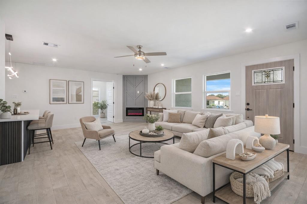 2017 Village Way Dallas, TX 75216 - Photo 3 of 25