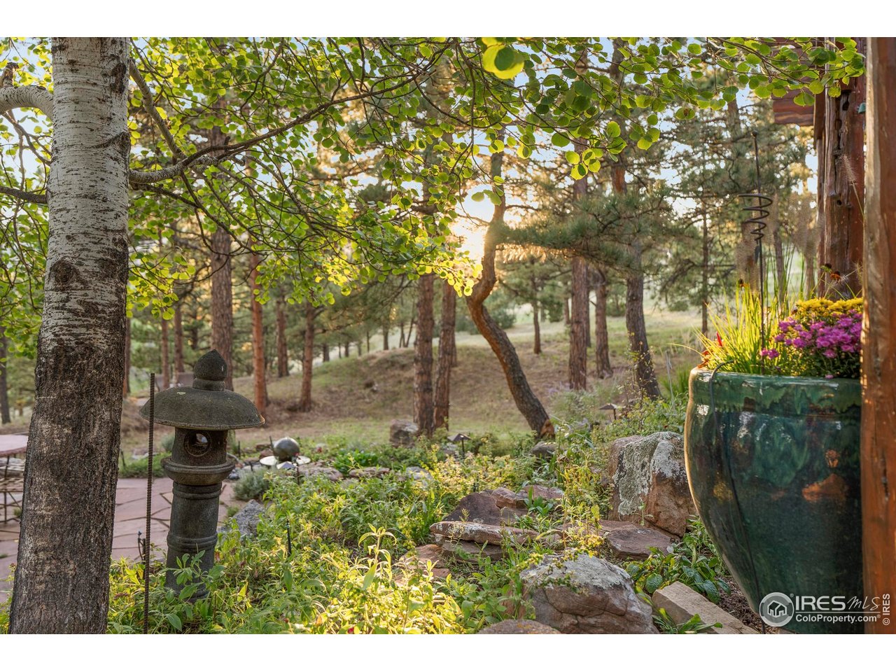 121 Leonards Road Boulder, CO 80302 - Photo 38 of 44 a view of outdoor space and yard