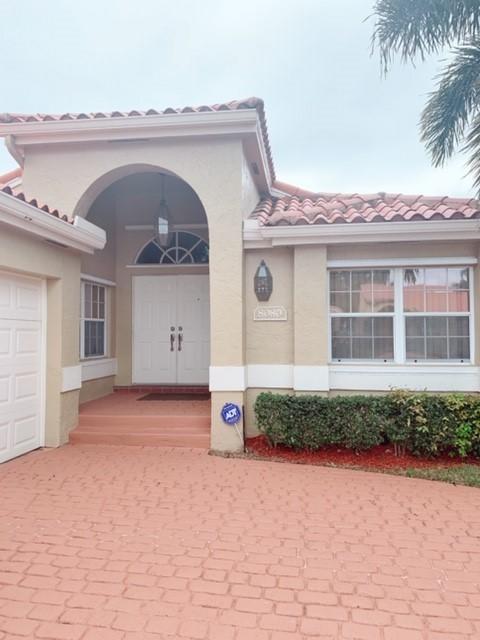 8080 Nadmar Avenue Boca Raton, FL 33434 - Photo 2 of 44 Pic - Exterior 2