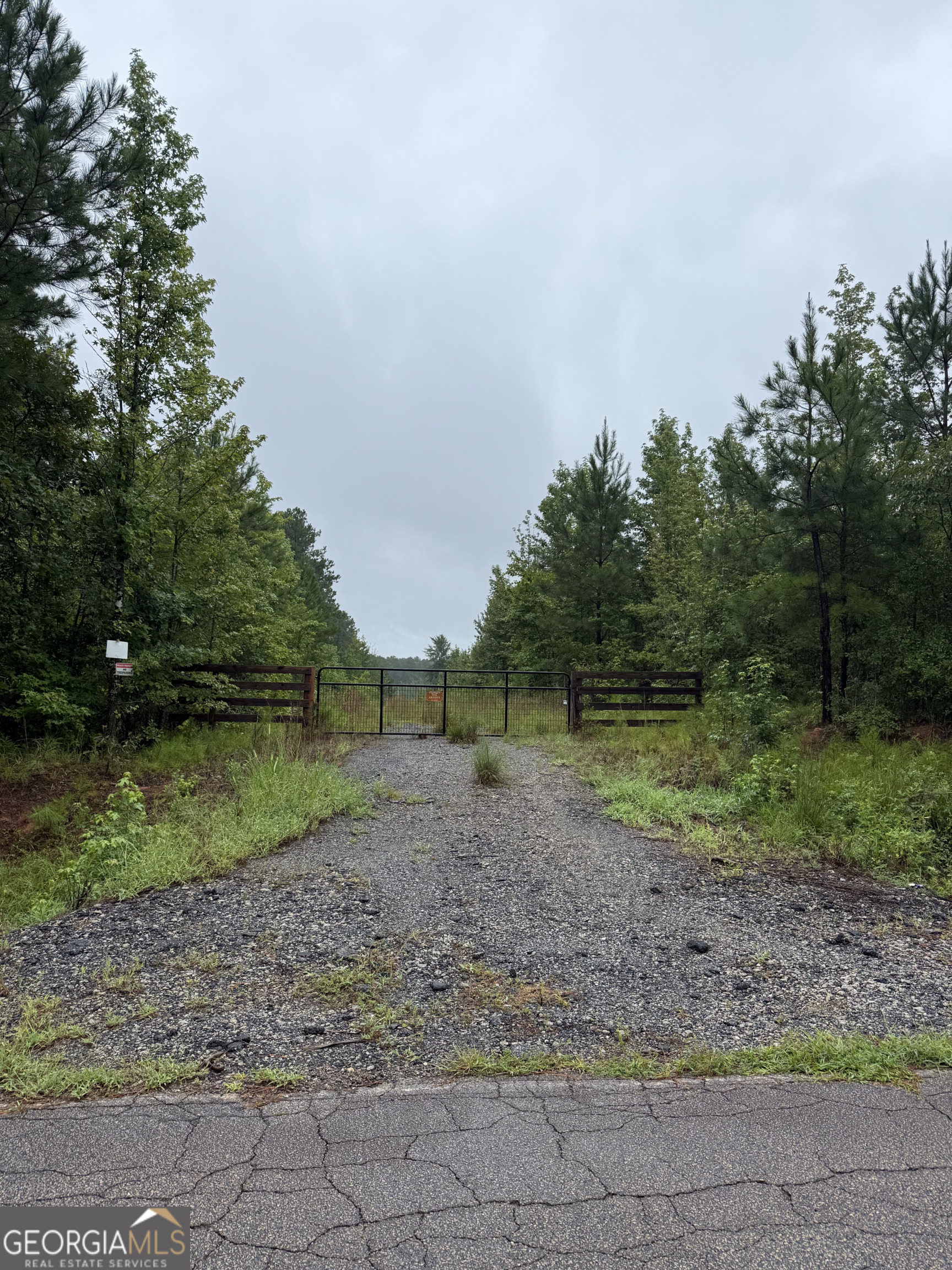 2860 Sewell Road Grantville, GA 30220 - Photo 12 of 12 a view of a park