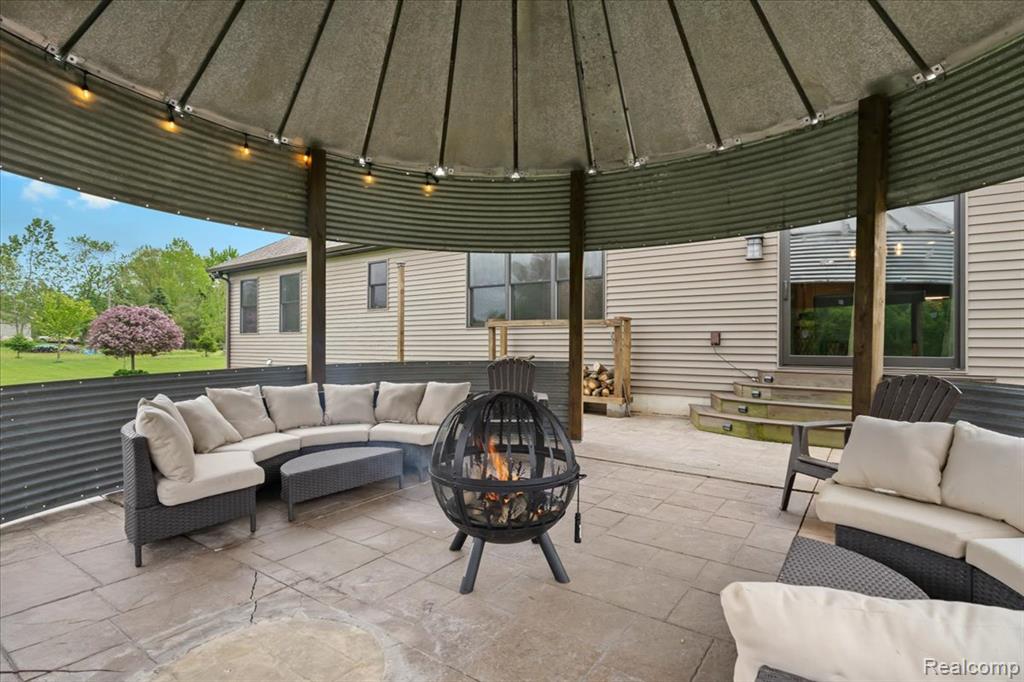 6035 Beard Road Byron, MI 48418 - Photo 30 of 40