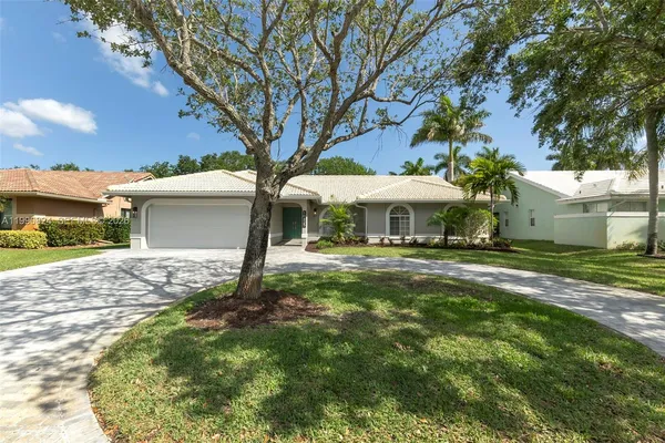 $5,400 | 10425 Northwest 48th Manor, Unit 1, Coral Springs, FL 33076