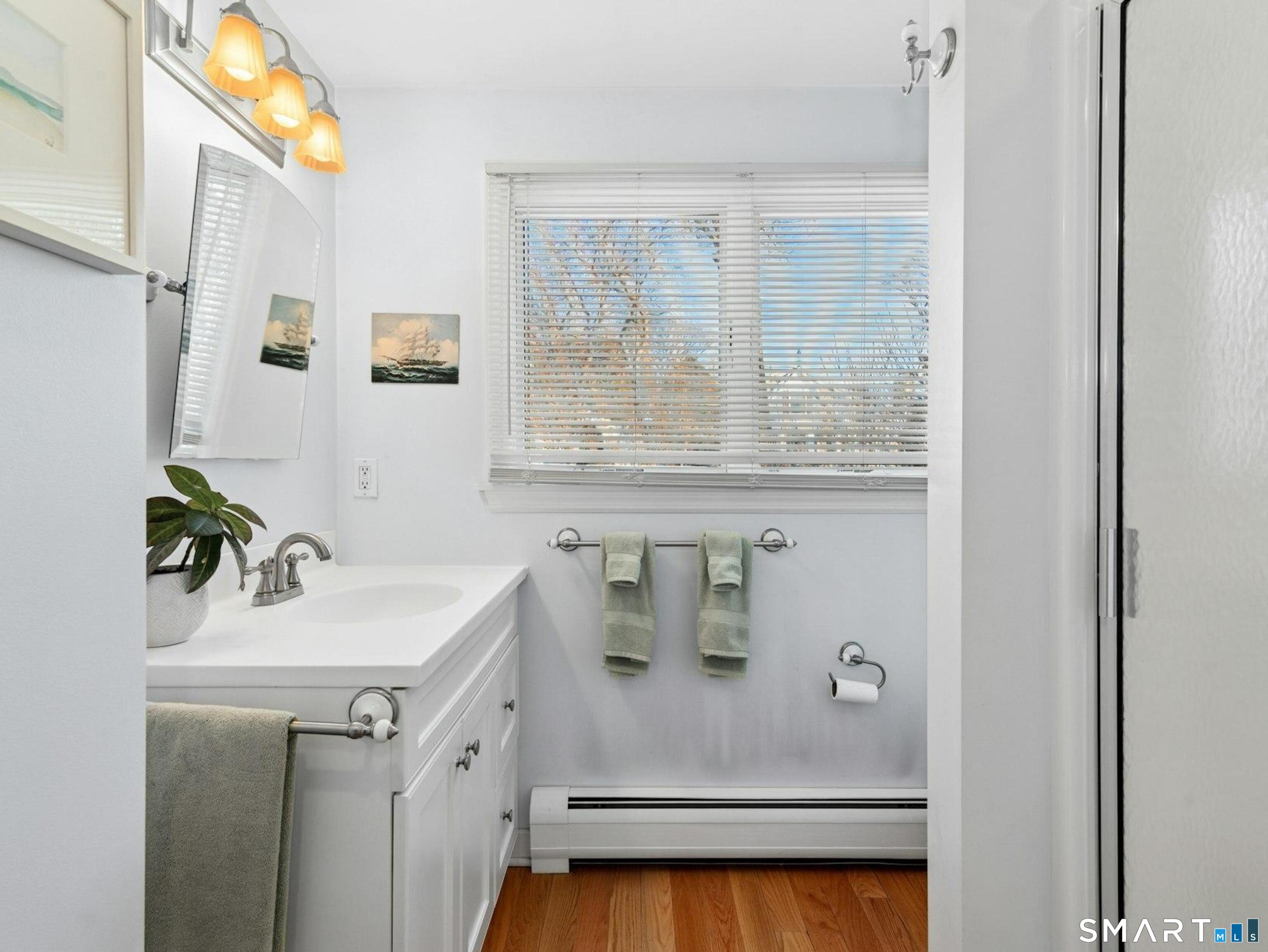 6 Richmond Road Norwalk, CT 06853 - Photo 22 of 30 GUEST BATHROOM