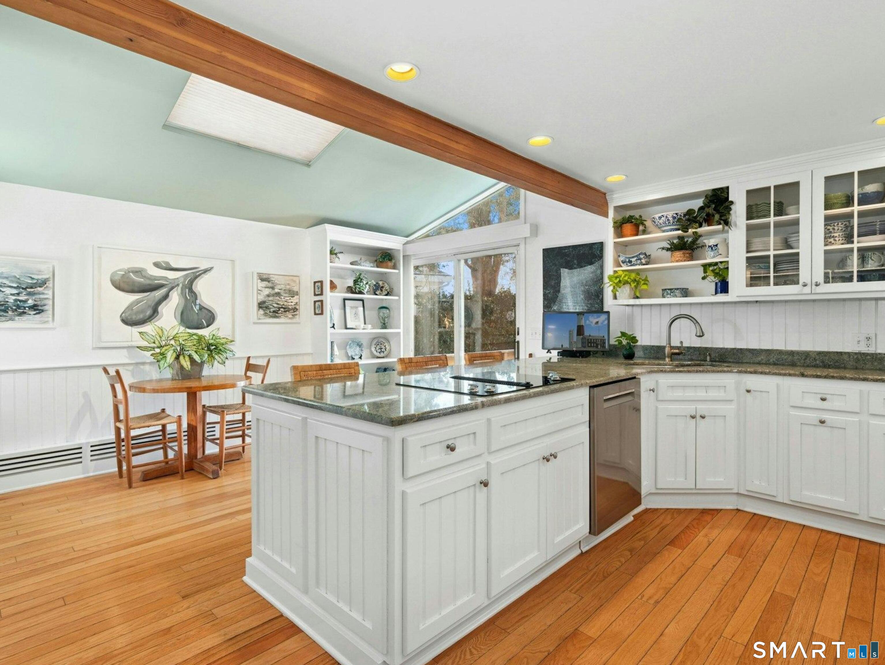 6 Richmond Road Norwalk, CT 06853 - Photo 9 of 30