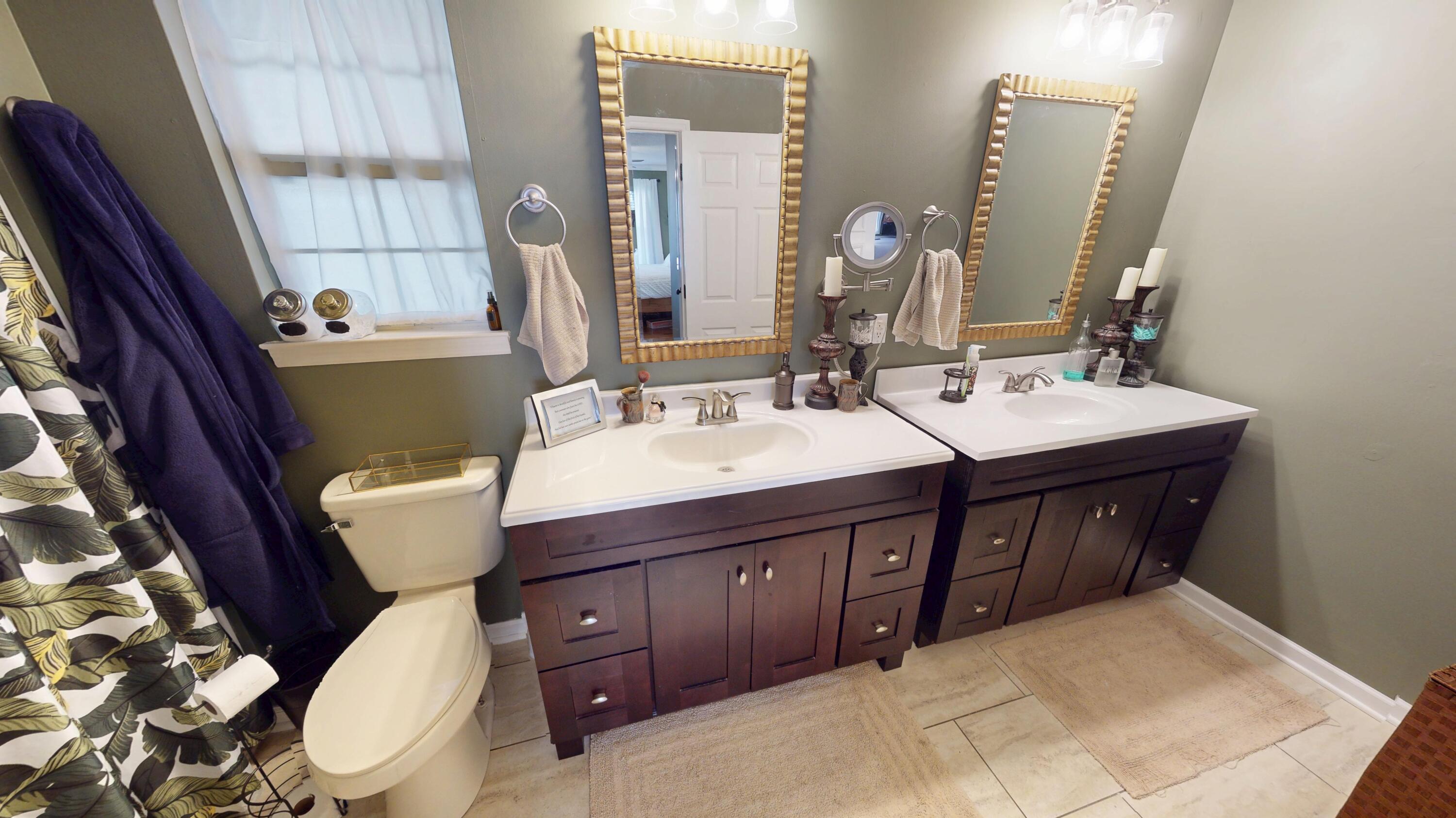 221 Ivy Way Northwest Cleveland, TN 37312 - Photo 21 of 54 221-Ivy-Way-NW-Primary-Bathroom