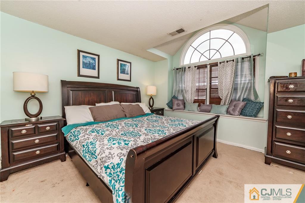 534 Edpas Road, Unit 534 New Brunswick, NJ 08901 - Photo 17 of 26
