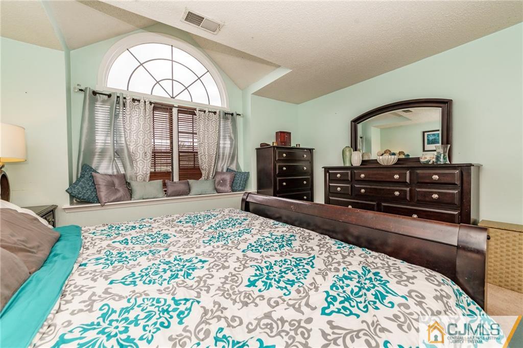 534 Edpas Road, Unit 534 New Brunswick, NJ 08901 - Photo 19 of 26