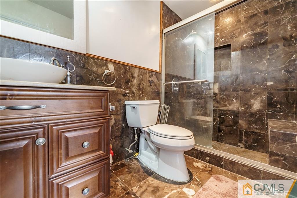 534 Edpas Road, Unit 534 New Brunswick, NJ 08901 - Photo 20 of 26