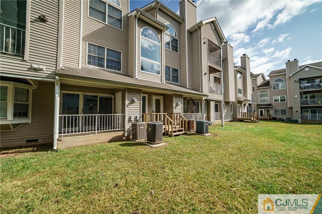 534 Edpas Road, Unit 534 New Brunswick, NJ 08901 - Photo 25 of 26