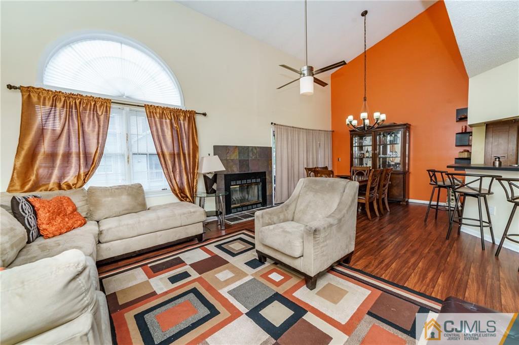 534 Edpas Road, Unit 534 New Brunswick, NJ 08901 - Photo 4 of 26