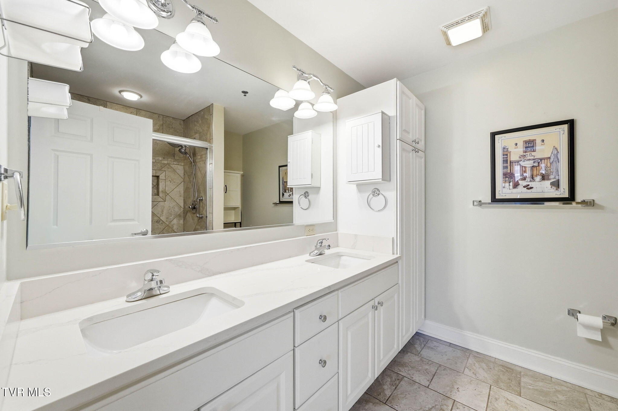 210 Raceday Center Drive, Unit 1107 Bristol, TN 37620 - Photo 14 of 32 8-web-or-mls-210 Raceday Center Dr-15