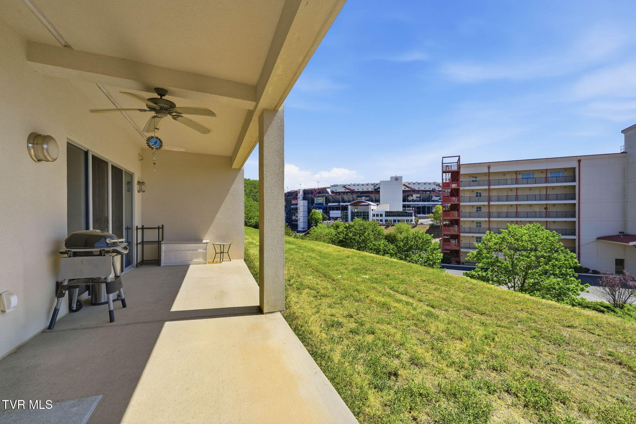 210 Raceday Center Drive, Unit 1107 Bristol, TN 37620 - Photo 20 of 32 14-web-or-mls-210 Raceday Center Dr-20