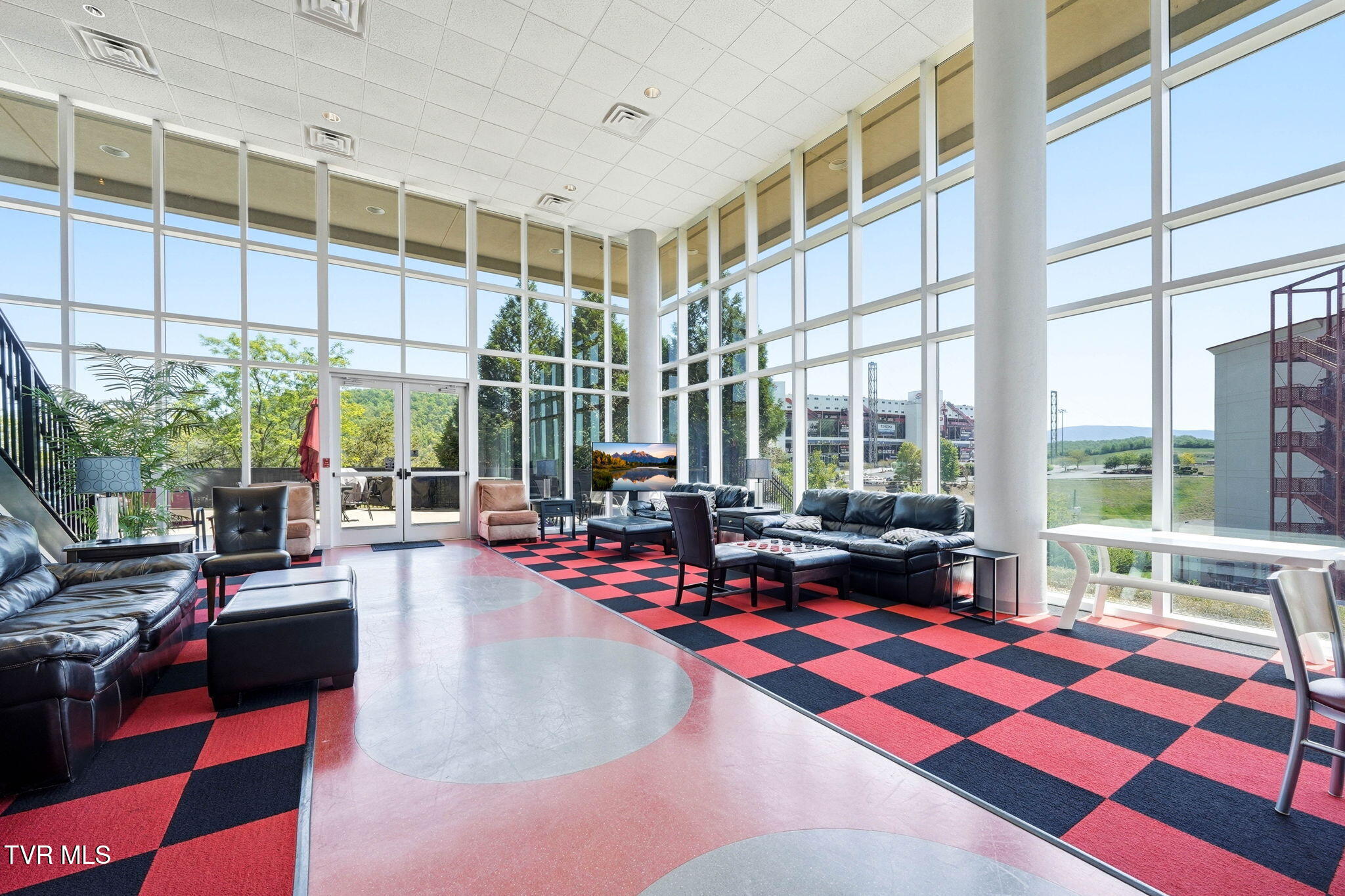 210 Raceday Center Drive, Unit 1107 Bristol, TN 37620 - Photo 25 of 32 20-web-or-mls-210 Raceday Center Dr-26