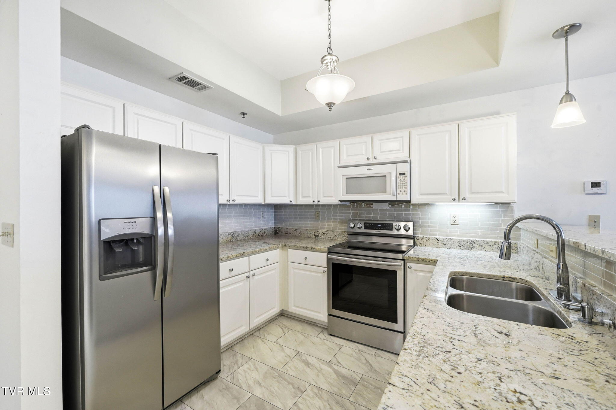 210 Raceday Center Drive, Unit 1107 Bristol, TN 37620 - Photo 6 of 32 33-web-or-mls-210 Raceday Center Dr-8