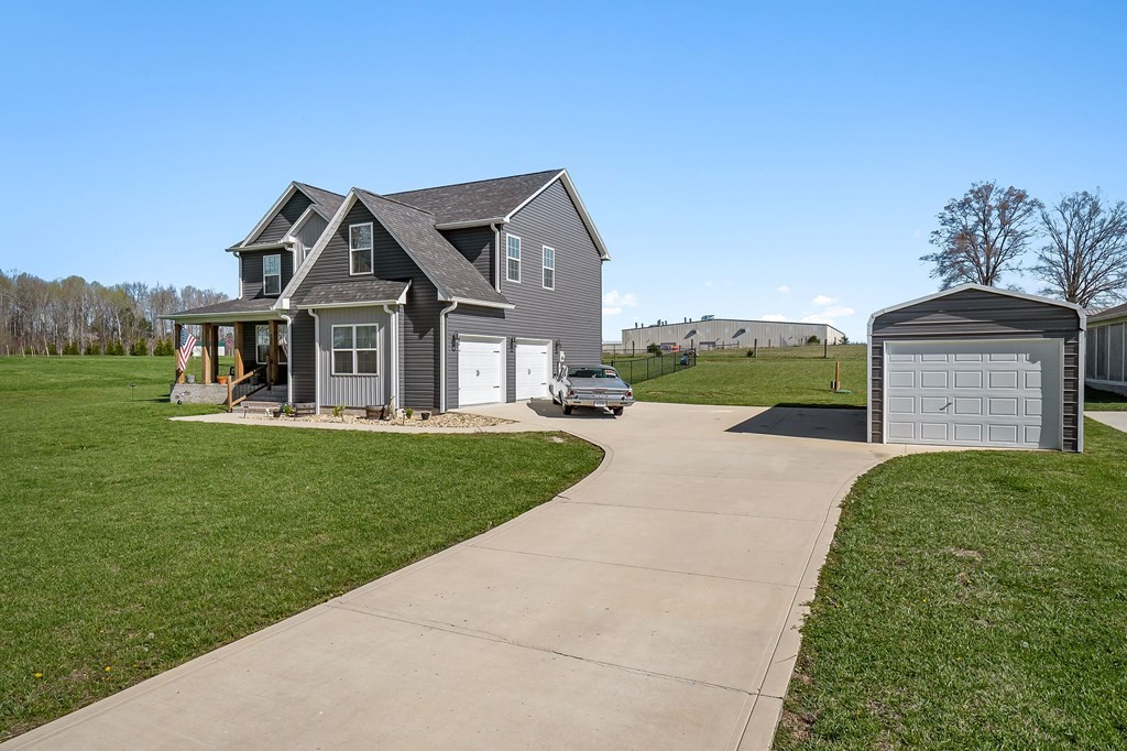 456 Ray Cemetery Road Sparta, TN 38583 - Photo 4 of 42 Gallery Image 4