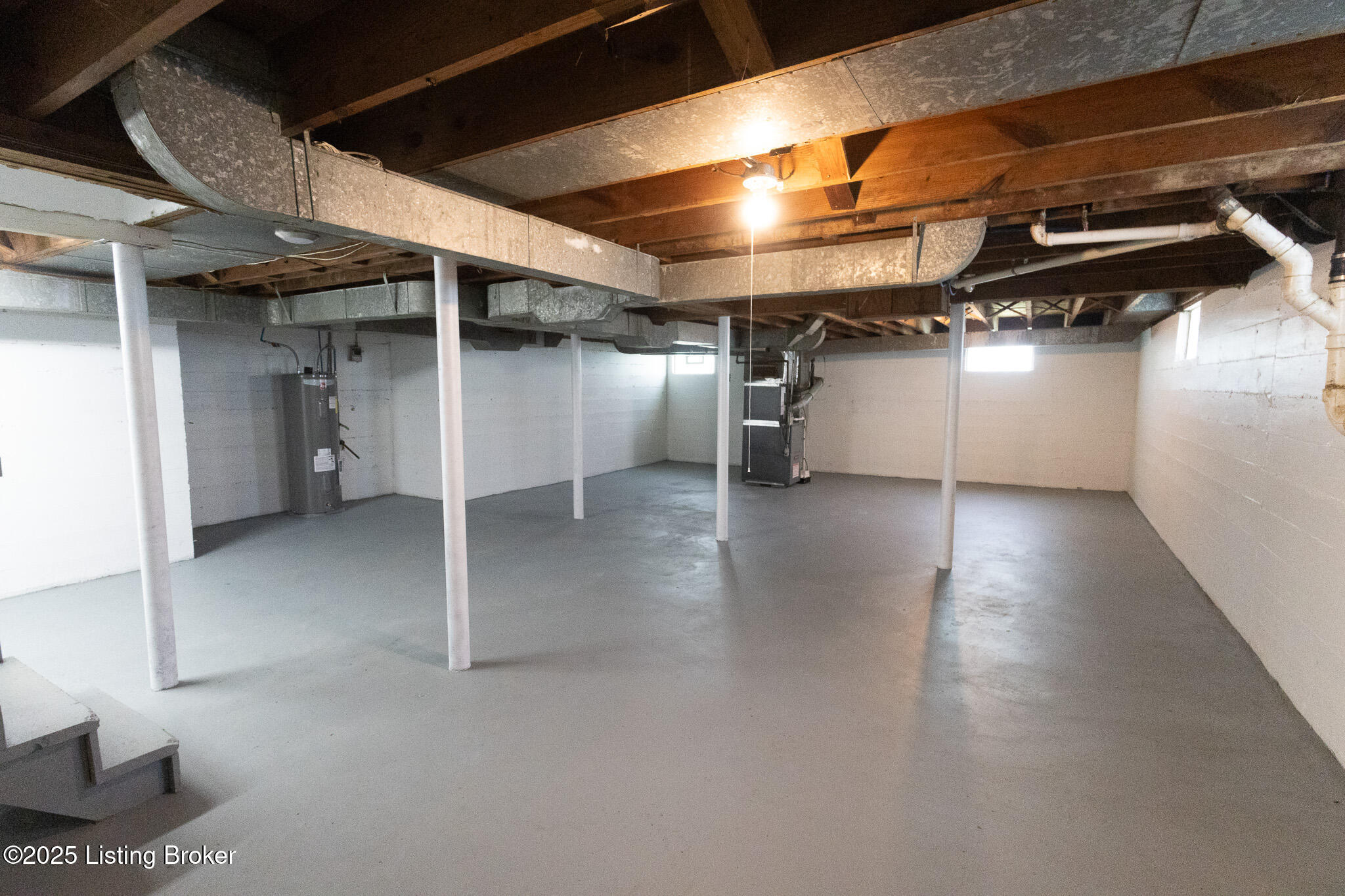4722 Cane Run Road Louisville, KY 40216 - Photo 42 of 52 812A3048