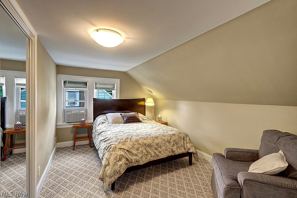 2909 Huntington Road Cleveland, OH 44120 - Photo 15 of 25