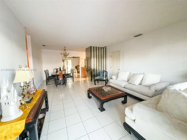$3,500 | 3420 Southwest 104th Avenue, Miami, FL 33165