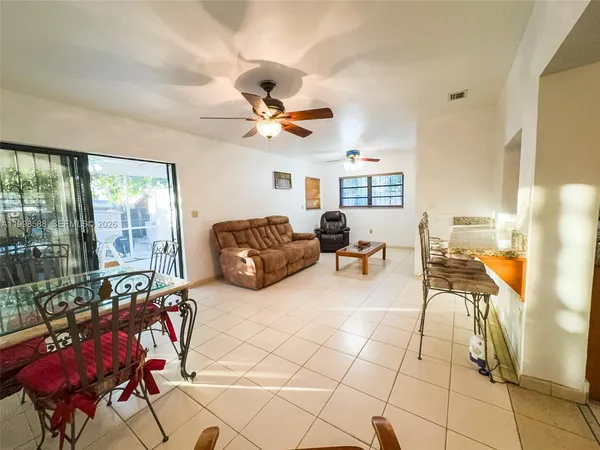 $3,500 | 3420 Southwest 104th Avenue, Miami, FL 33165