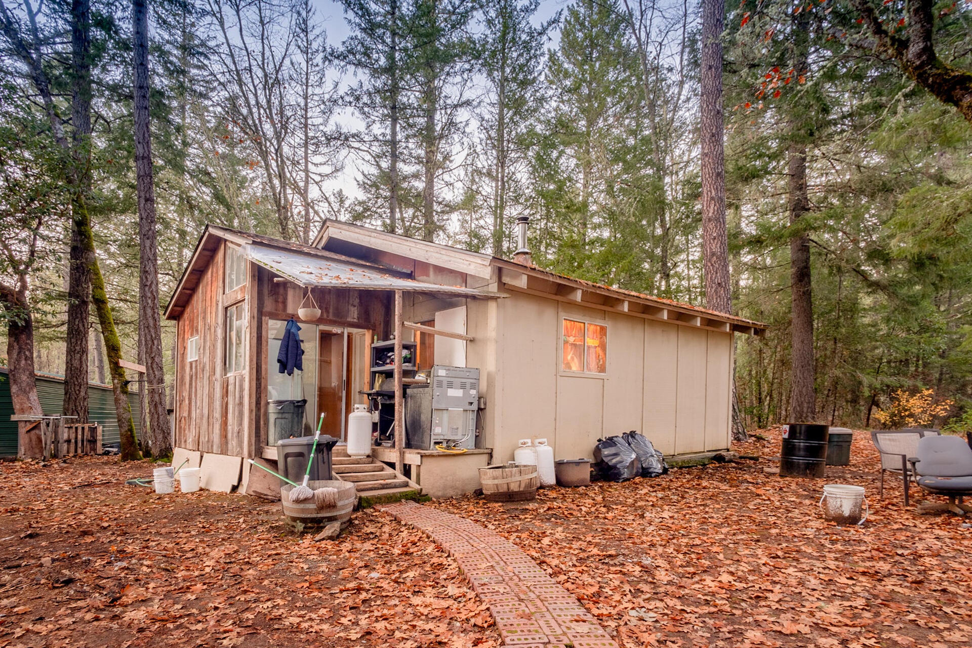 1801 Davis Creek Road Selma, OR 97538 - Photo 15 of 29 621-14
