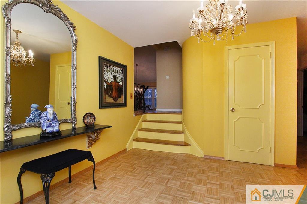 9 Cardinal Avenue Edison, NJ 08820 - Photo 3 of 20