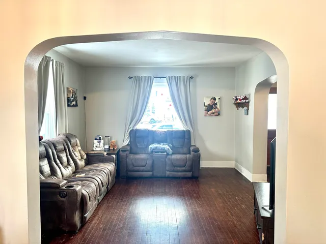 $218,000 | 306 North Hubbard Street, Horicon, WI 53032