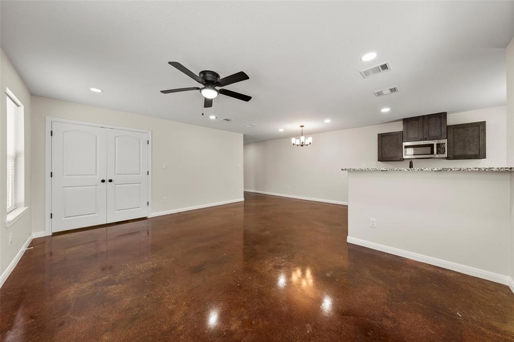3407 Pewitt Drive Waco, TX 76706 - Photo 4 of 26