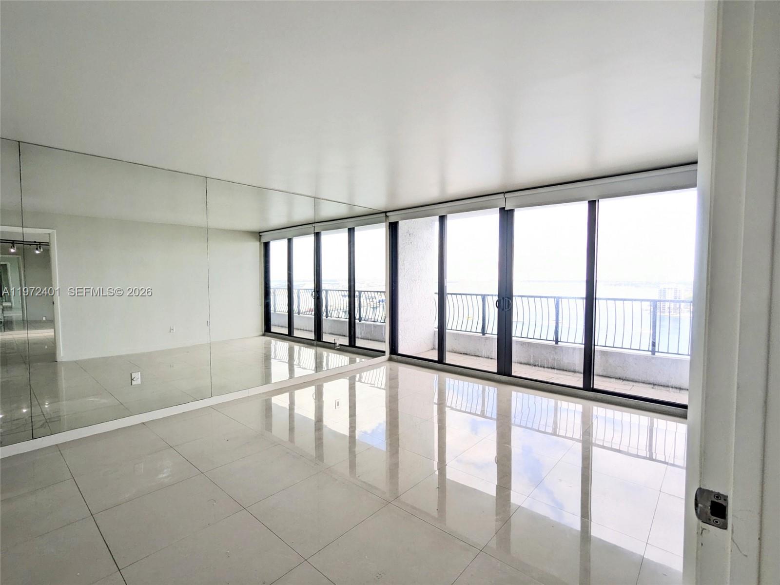 555 Northeast 15th Street, Unit 20B Miami, FL 33132 - Photo 14 of 23