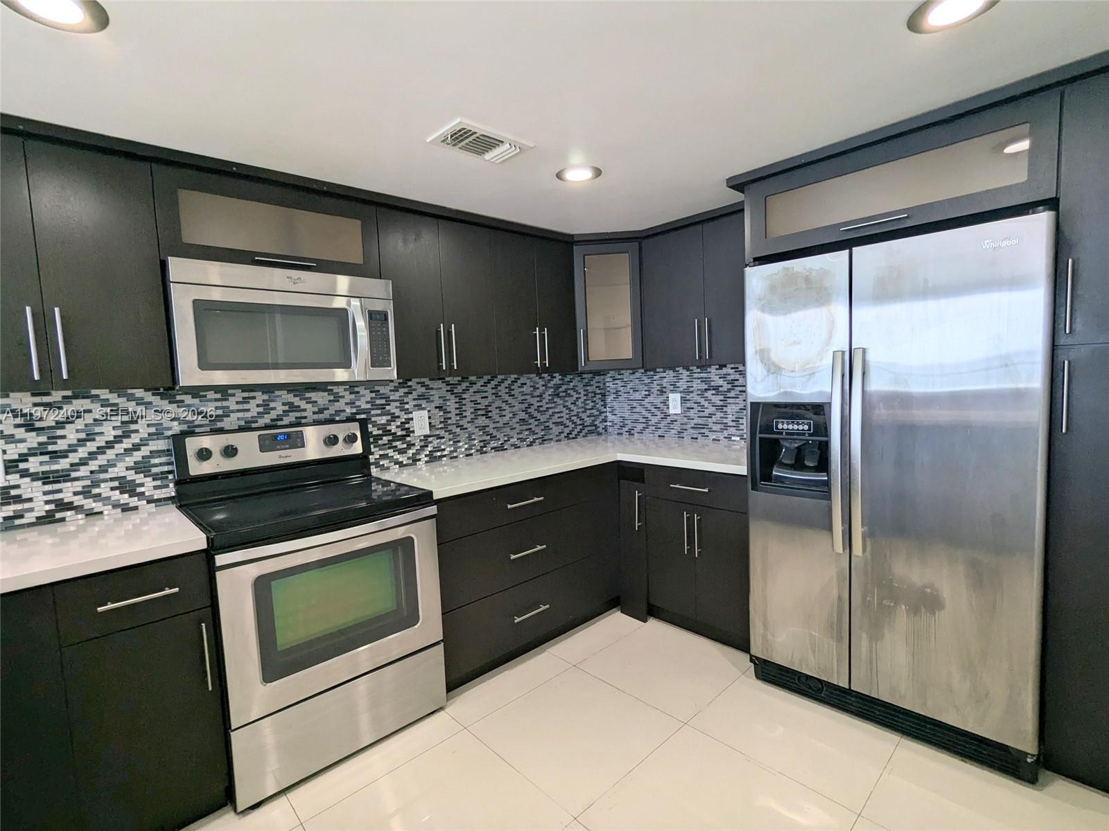 555 Northeast 15th Street, Unit 20B Miami, FL 33132 - Photo 6 of 23