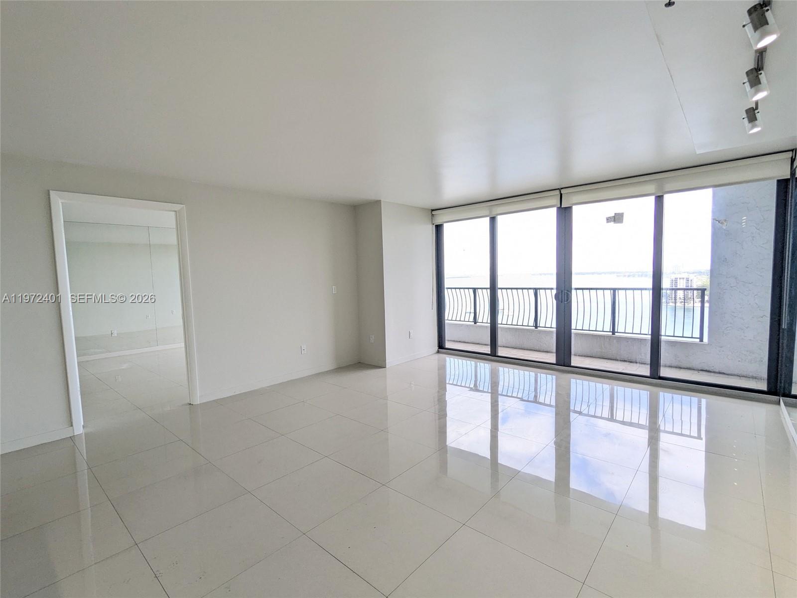 555 Northeast 15th Street, Unit 20B Miami, FL 33132 - Photo 10 of 23