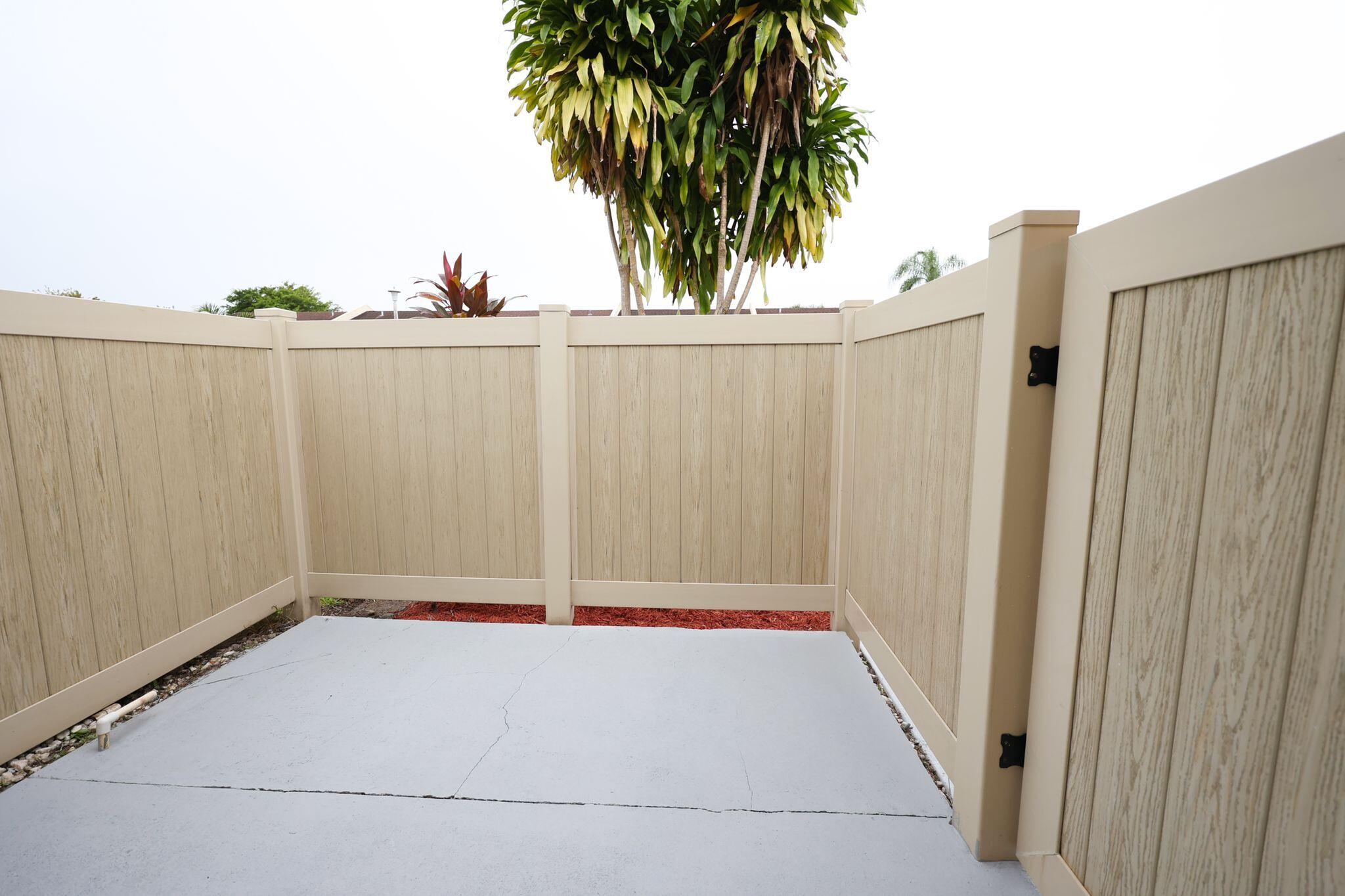 10127 Boca Bend East, Unit B2 Boca Raton, FL 33428 - Photo 35 of 39 6a624707-e29e-4b83-8c5a-2d18475871f1