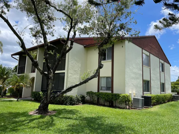 $1,550 | 4717 Sable Pine Circle, Unit D2, West Palm Beach, FL 33417