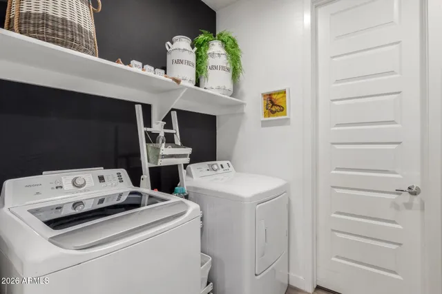 $1,995 | 24970 172nd Avenue, Surprise, AZ 85387