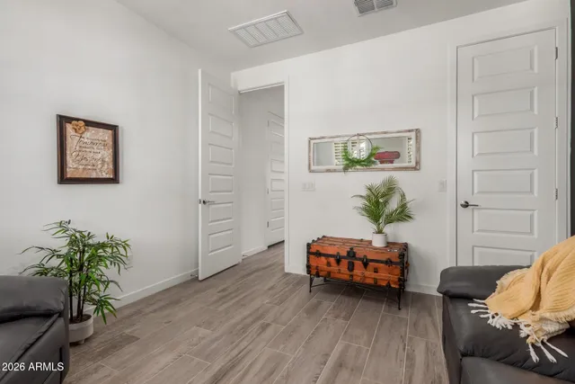 $1,995 | 24970 172nd Avenue, Surprise, AZ 85387