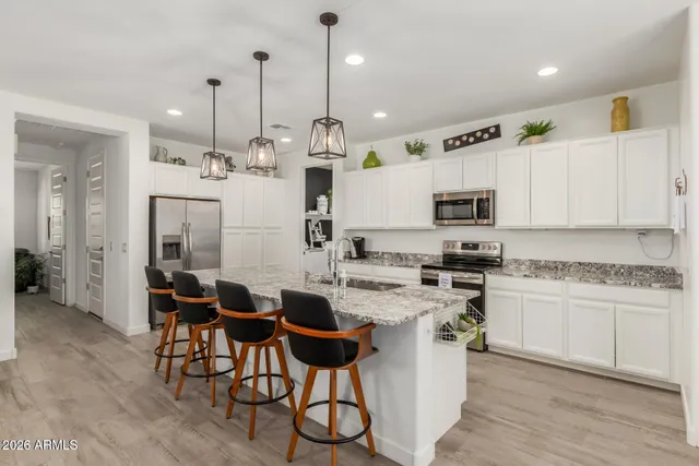 $1,995 | 24970 172nd Avenue, Surprise, AZ 85387