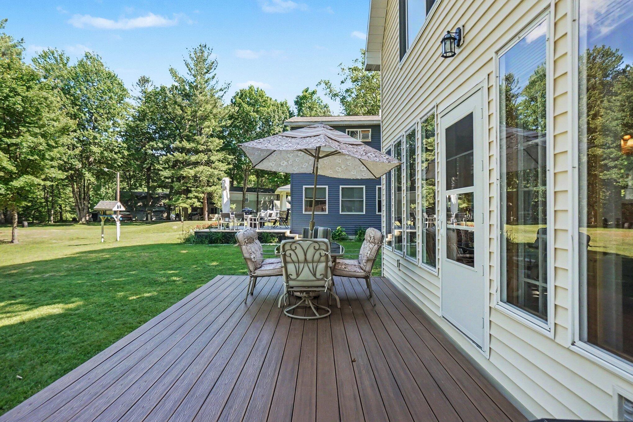 974 South Logan Hesperia, MI 49421 - Photo 2 of 31 024_file_9393