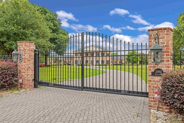 $3,900,000 | 3400 Bonterra Drive, Laurel Hill, FL 32567