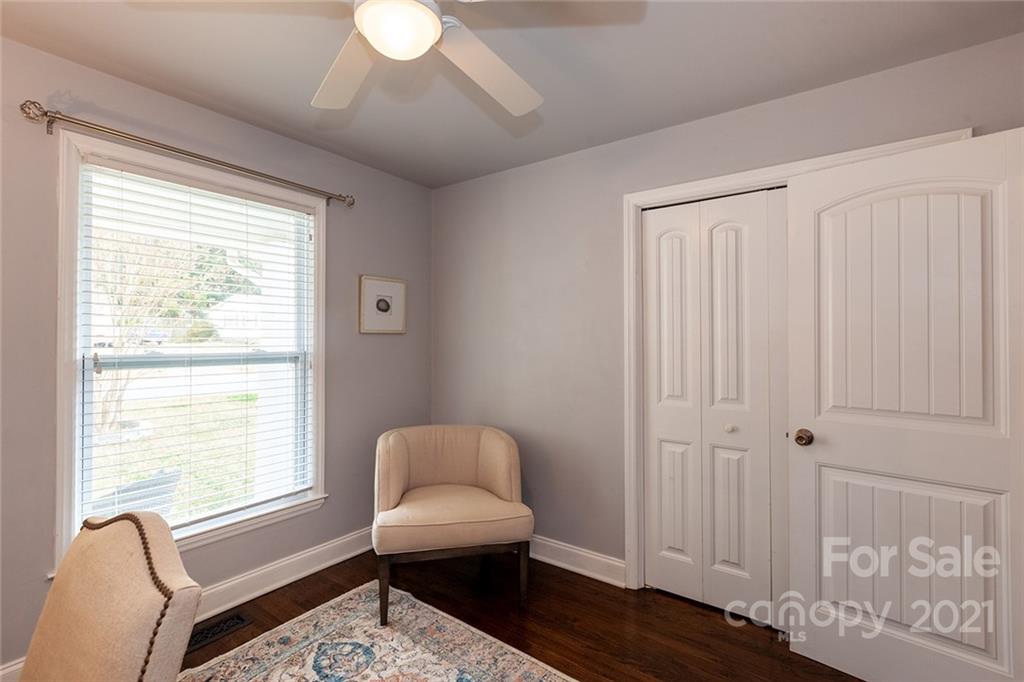 5110 Auburndale Road Charlotte, NC 28205 - Photo 23 of 30 a living room with furniture and a window