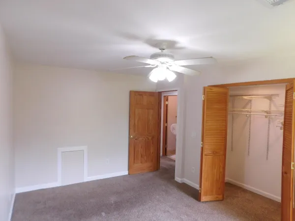 $114,800 | 32005 West 12 Mile Road, Unit 206, Farmington Hills, MI 48334