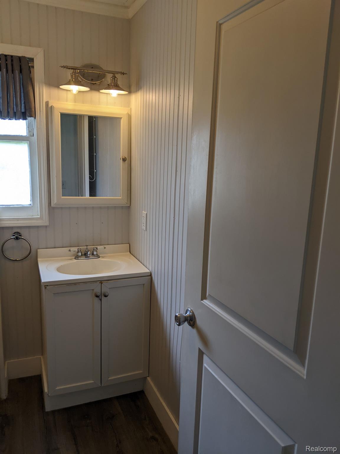 2321 South Long Lake Road Fenton, MI 48430 - Photo 2 of 17 Gallery Image 2