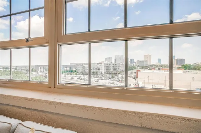 $3,000 | 2600 West 7th Street, Unit 2448, Fort Worth, TX 76107