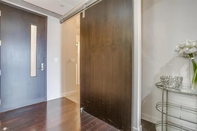 $3,000 | 2600 West 7th Street, Unit 2448, Fort Worth, TX 76107