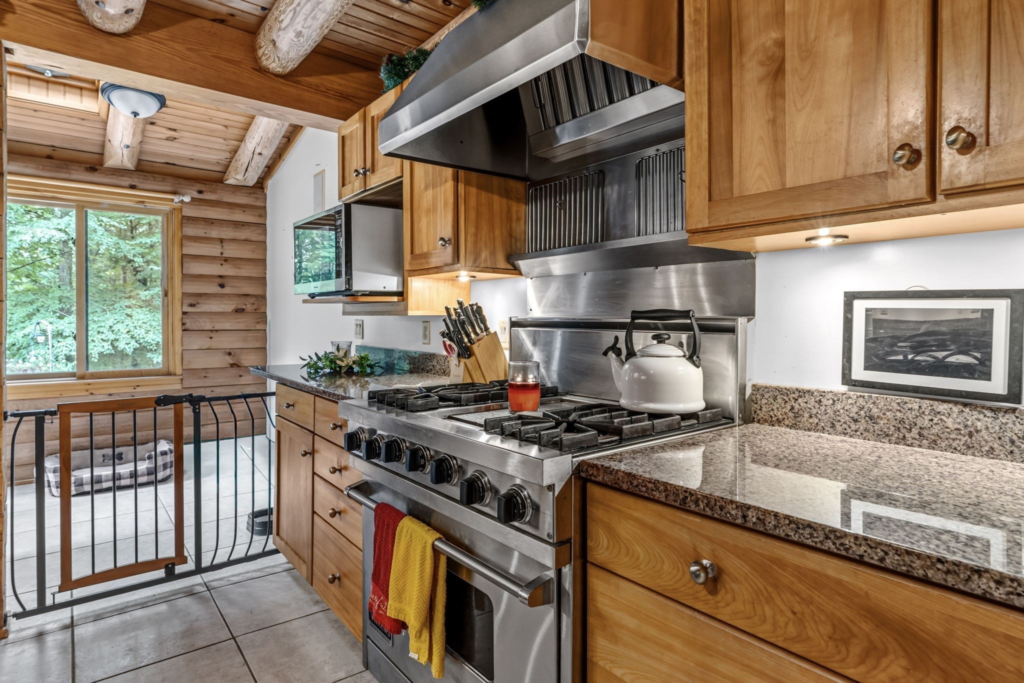 82 Crooked Ledge Road Southampton, MA 01073 - Photo 14 of 33 Gallery Image 14