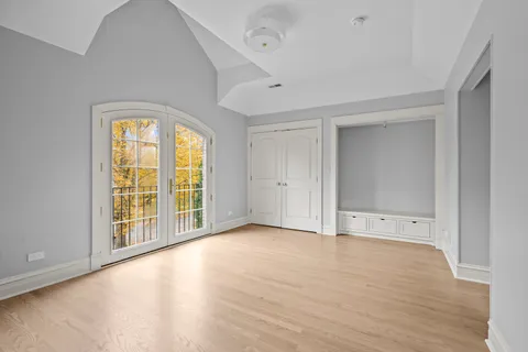 $2,150,000 | 512 Elmwood Avenue, Wilmette, IL 60091