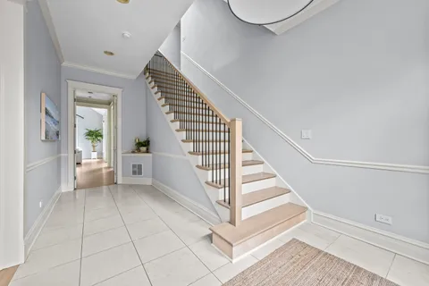 $2,150,000 | 512 Elmwood Avenue, Wilmette, IL 60091
